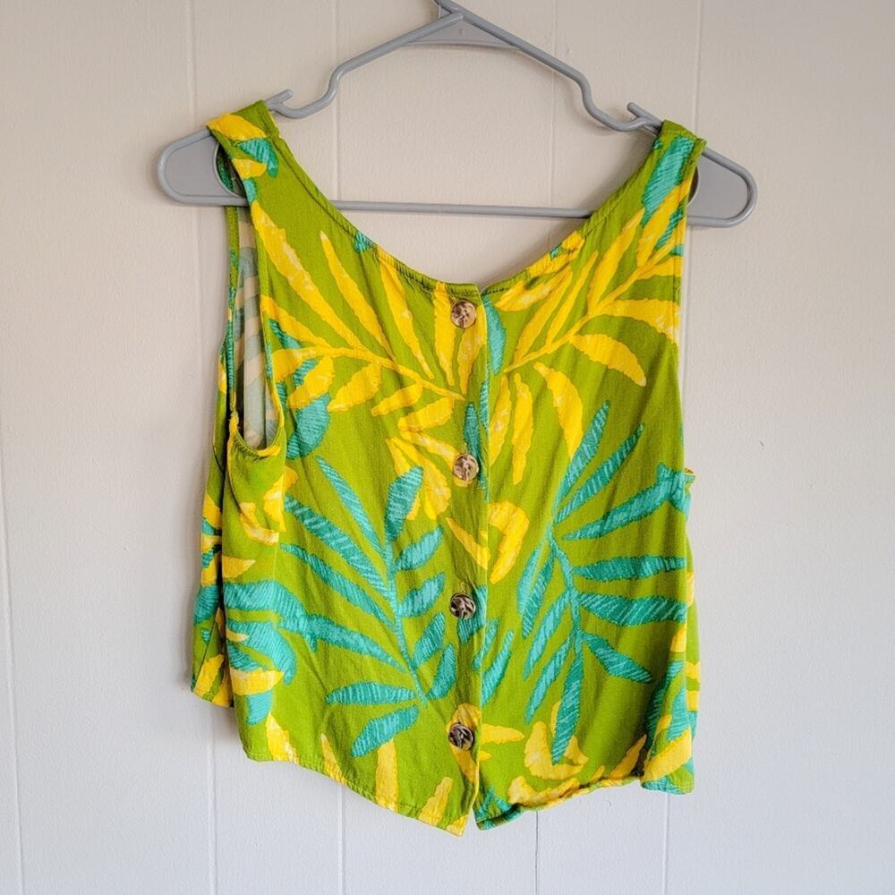 Haute‎ Hippie Leaf Print Button Back Cropped Tank - Picture 2 of 3